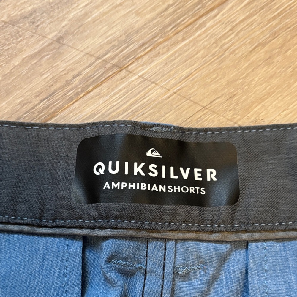 Quicksilver Amphibian Blue Shorts - Men’s Size 34 - Picture 2 of 8